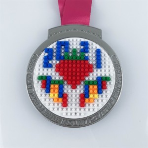 Médailles de sport et rubans pour lanatation de la gymnastique de volleyball en cours d\'exécution