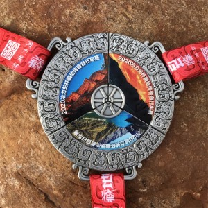 Médaille 3D UV Printing Forme personnalisée Logo Metal Sport Médaille pour grosseaux