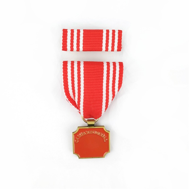 Médaillon d\'émail dur médaillon Die Badge en métal 3D Médailles d\'activité et récompense les médailles d\'honneur avec un ruban court